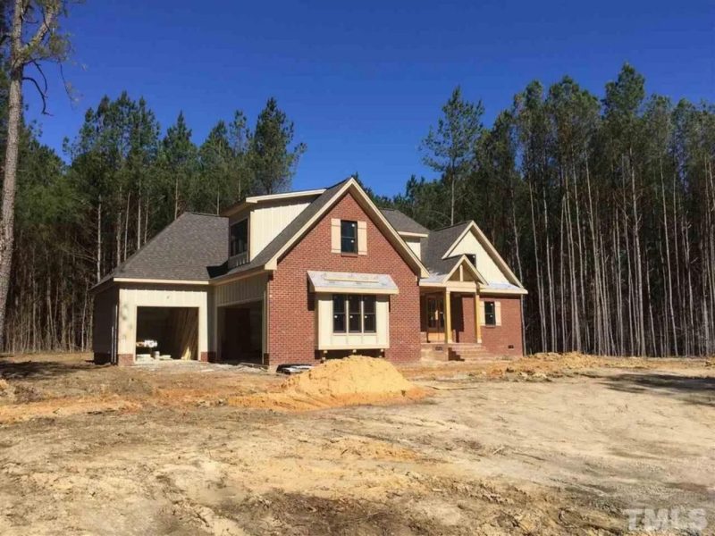 Elegant house floor plan featuring 4 bedrooms and modern designs