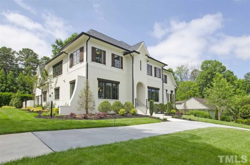 Expansive 5-Bedroom house Plan with Blueprint and CAD Designs