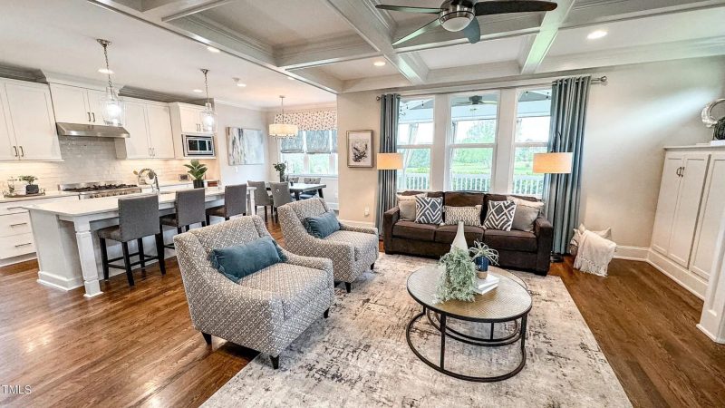 Explore Luxury house Plan with Blueprint: 4 Bed, 4 Bath Designs