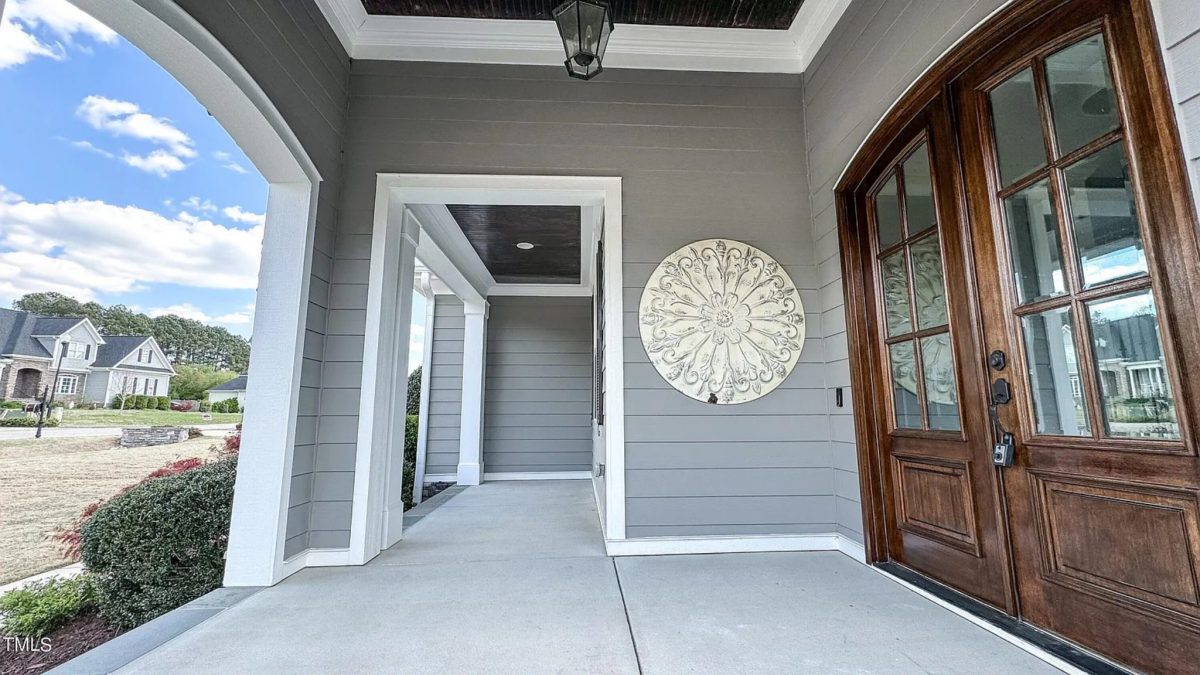Explore Luxury house Plan with Blueprint: 4 Bed, 4 Bath Designs