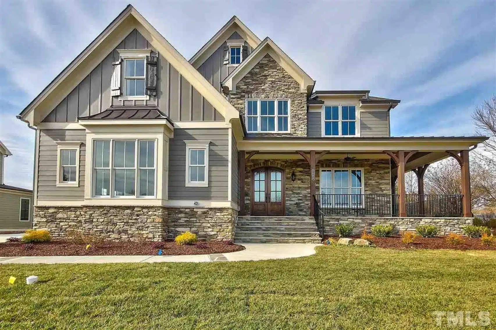 Luxurious house Floor Plan with Detailed CAD Designs & Blueprint