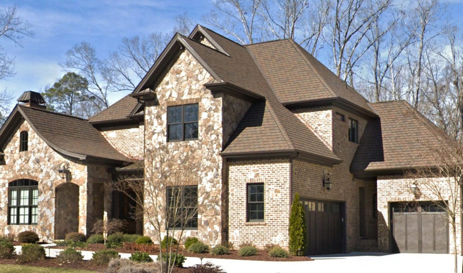 Luxurious house Plan with Detailed Blueprint Designs