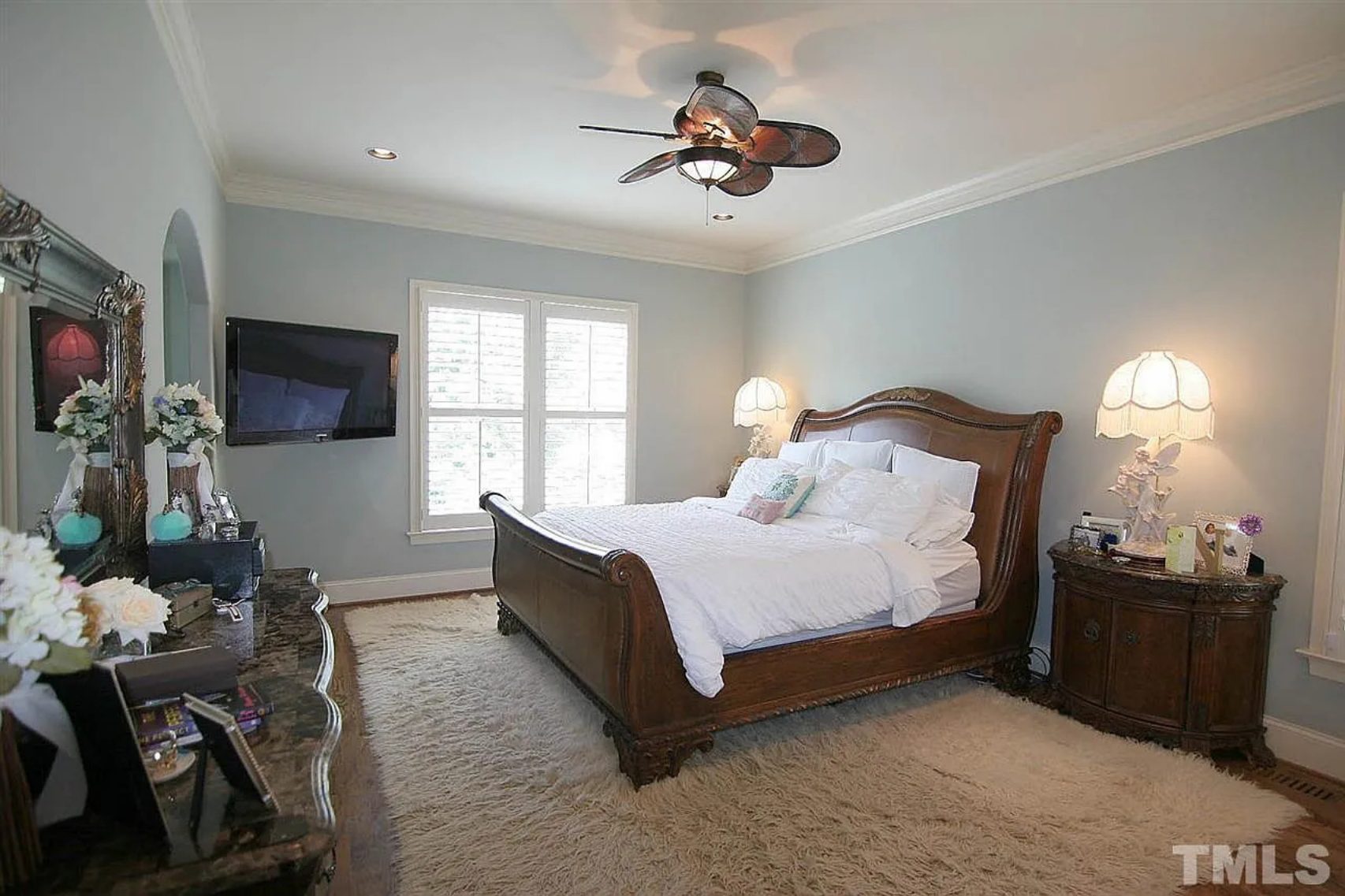 Luxurious Home Plan with Floor Plan,Blueprint,and CAD Designs