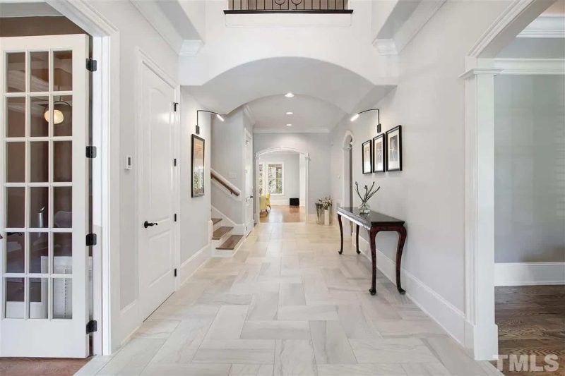 Luxury 3-Story house Plan with 5 Beds, 5.5 Baths & Pool