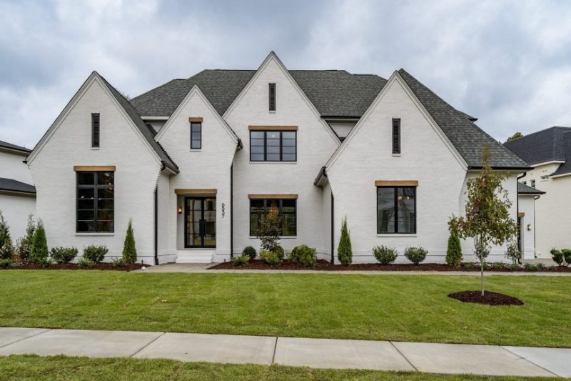 Luxury house Plan with 6 Bedrooms, 7 Baths, and 3 Stories