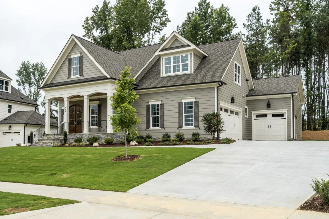 Modern 4-Bed house Plan with CAD Designs & Open Floor Plan