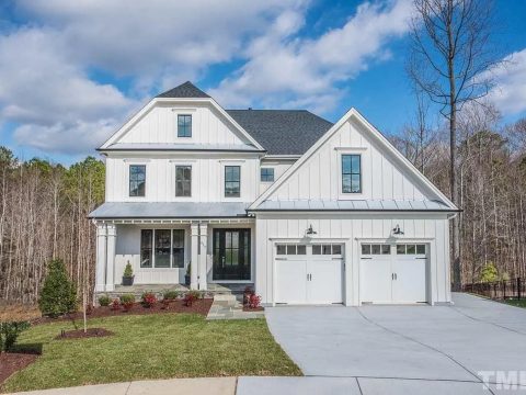 Modern Colonial house Blueprint with 6 Beds & 7 Baths