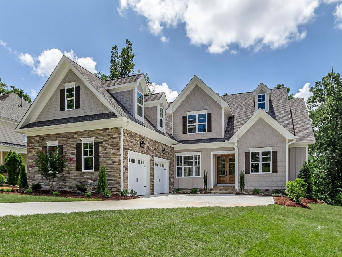 Modern Craftsman house Plan with 4 Bedrooms and CAD Designs