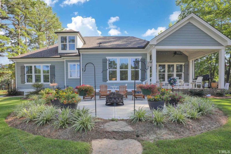 Modern Craftsman house Plan with CAD Designs and Blueprint