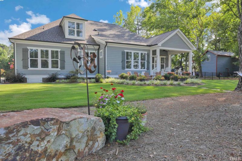 Modern Craftsman house Plan with CAD Designs and Blueprint