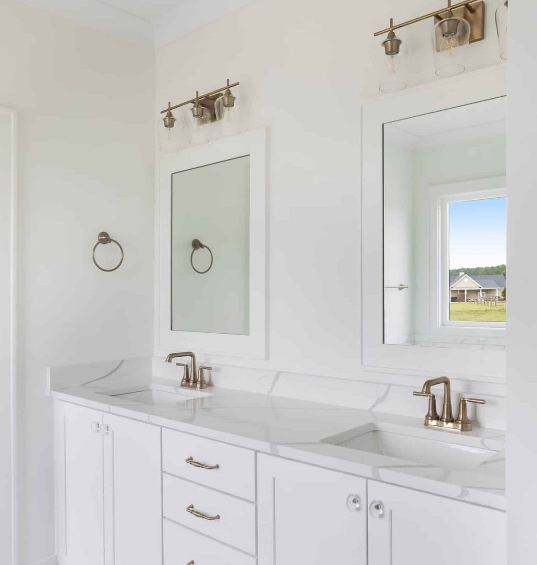 Modern Farmhouse house Plan with Detailed Blueprint Designs