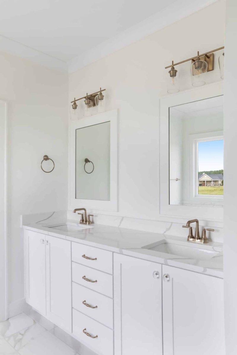 Modern Farmhouse house Plan with Detailed Blueprint Designs