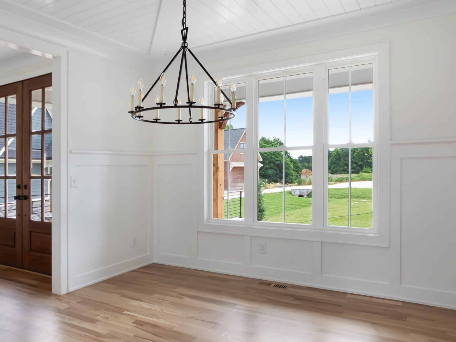 Modern Farmhouse house Plan with Detailed Blueprint Designs