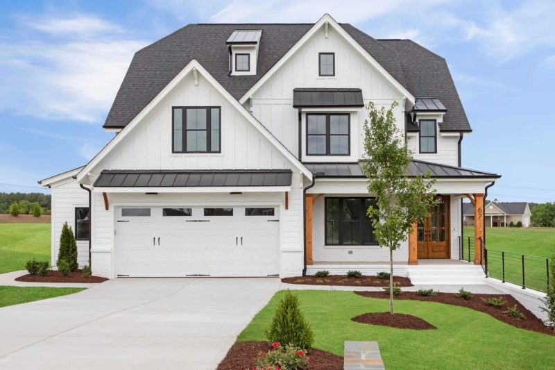 Modern Farmhouse house Plan with Detailed Blueprint Designs