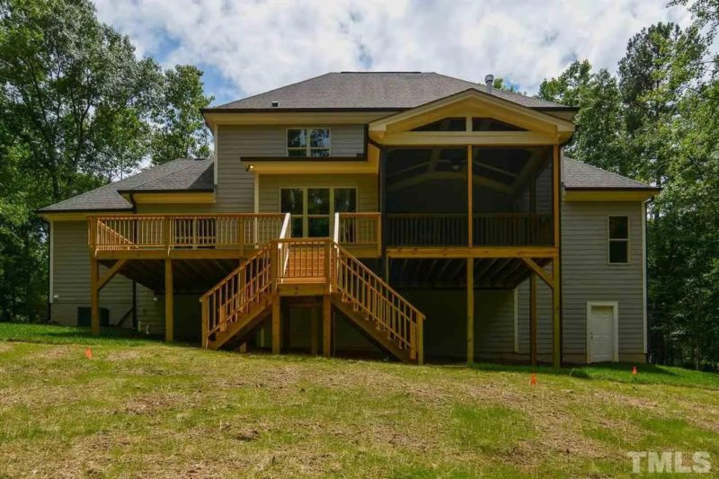 Modern house Floor Plan - Blueprint with 2-Story Design & Features
