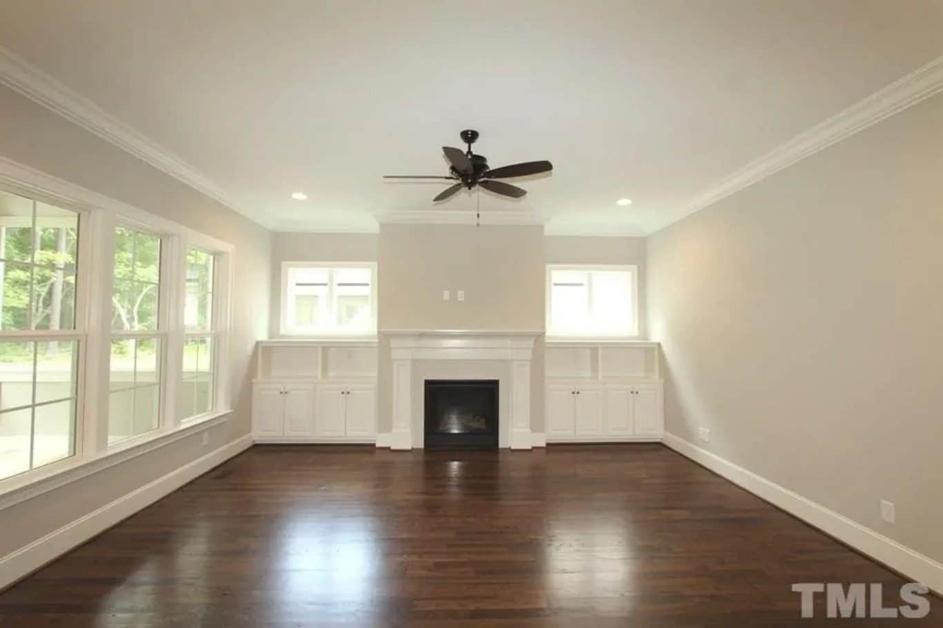 Modern house Floor Plan with 4 Bedrooms,CAD Designs & Features