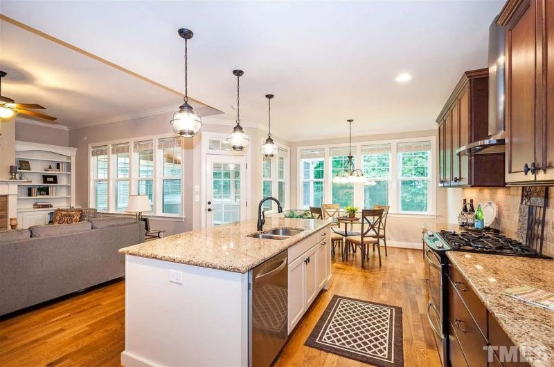 Modern Suburban house Blueprint: 4-Bedroom Floor Plan Designs