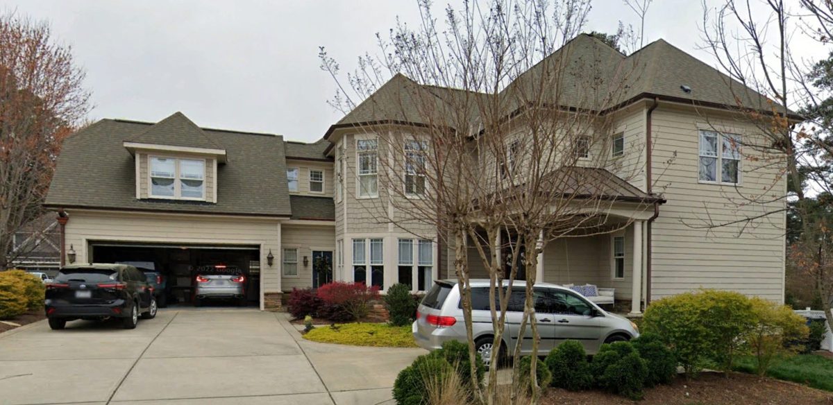 Spacious 4-Bedroom house Plan with 2-Story Traditional Design