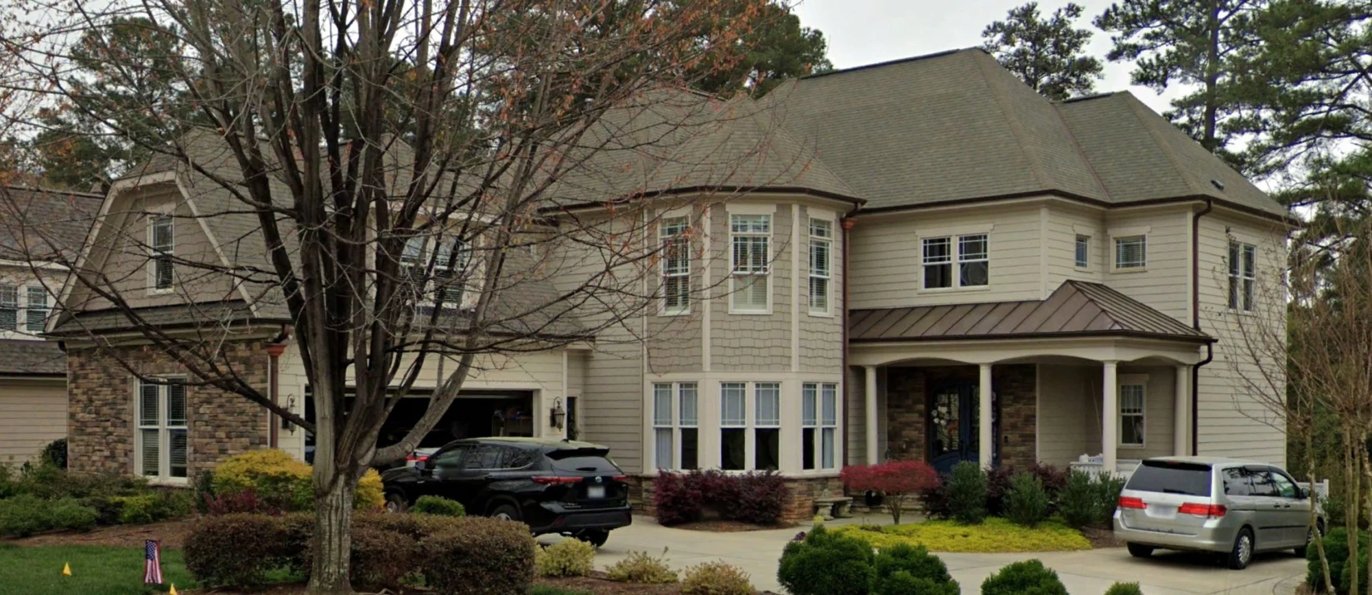 Spacious 4-Bedroom house Plan with 2-Story Traditional Design