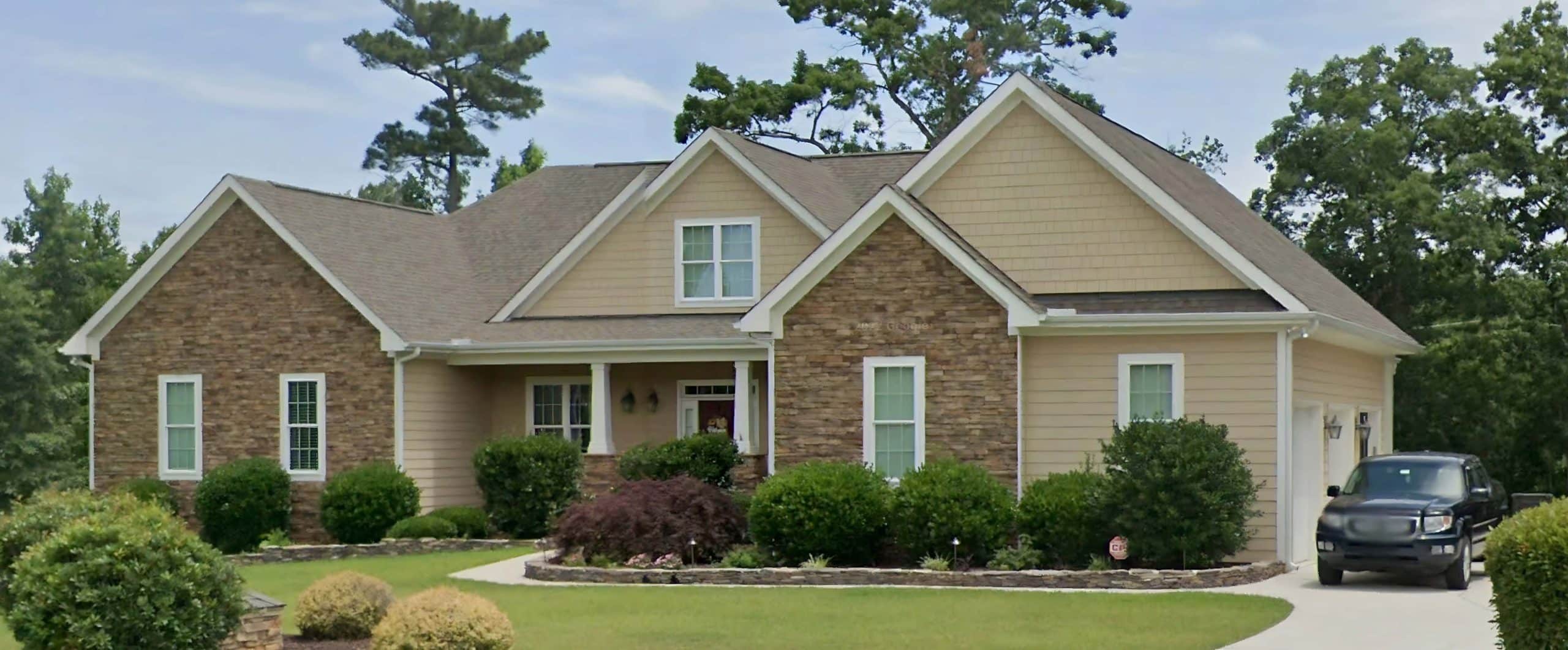 Spacious Craftsman house Plan with 1.5 Floors and CAD Designs