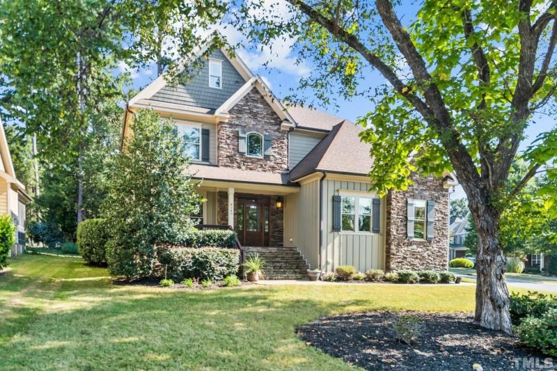Spacious Craftsman house Plan with CAD Blueprints & Designs