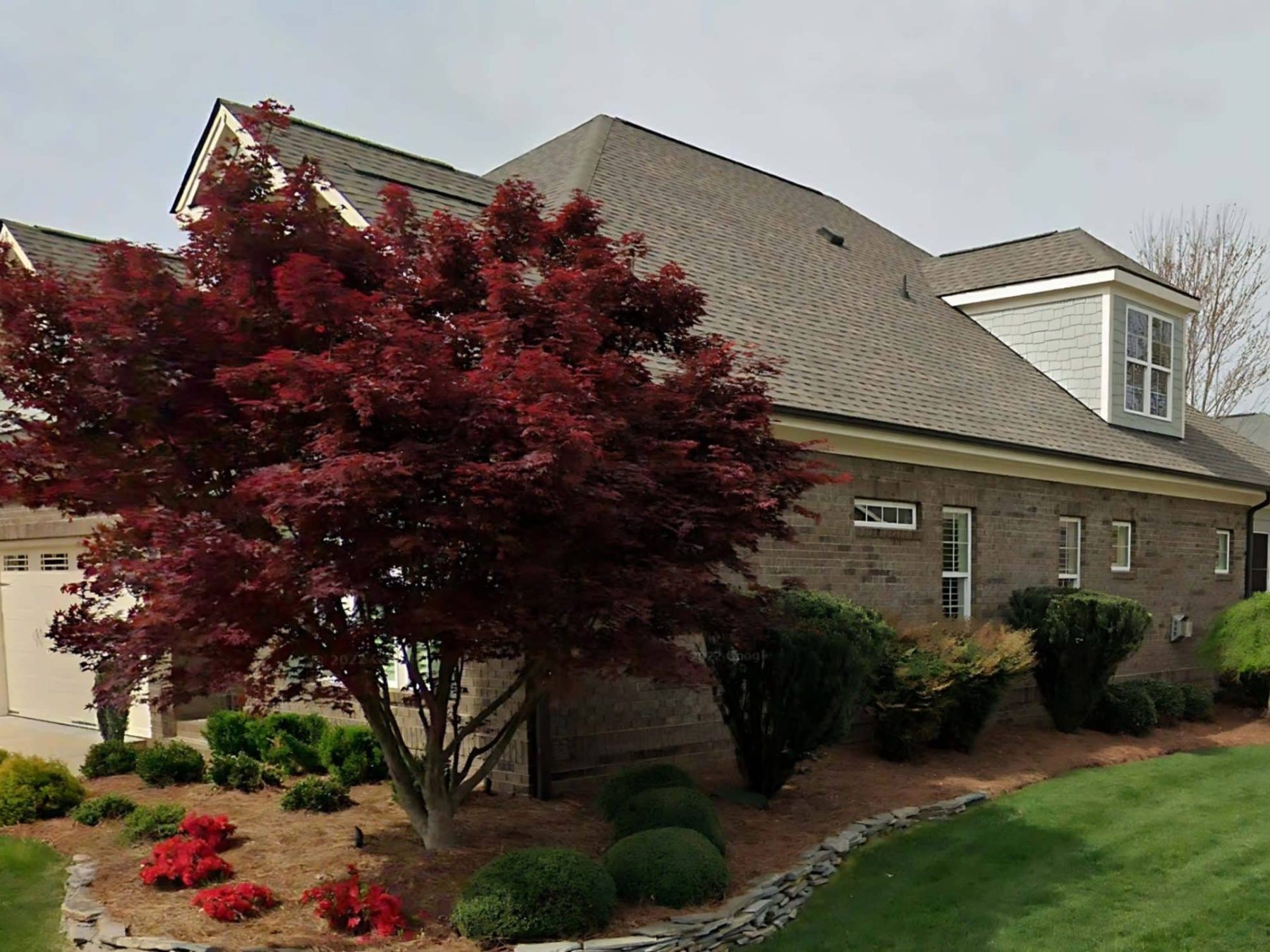 Spacious house Design with 4 Beds, Open Floor, & CAD Blueprint