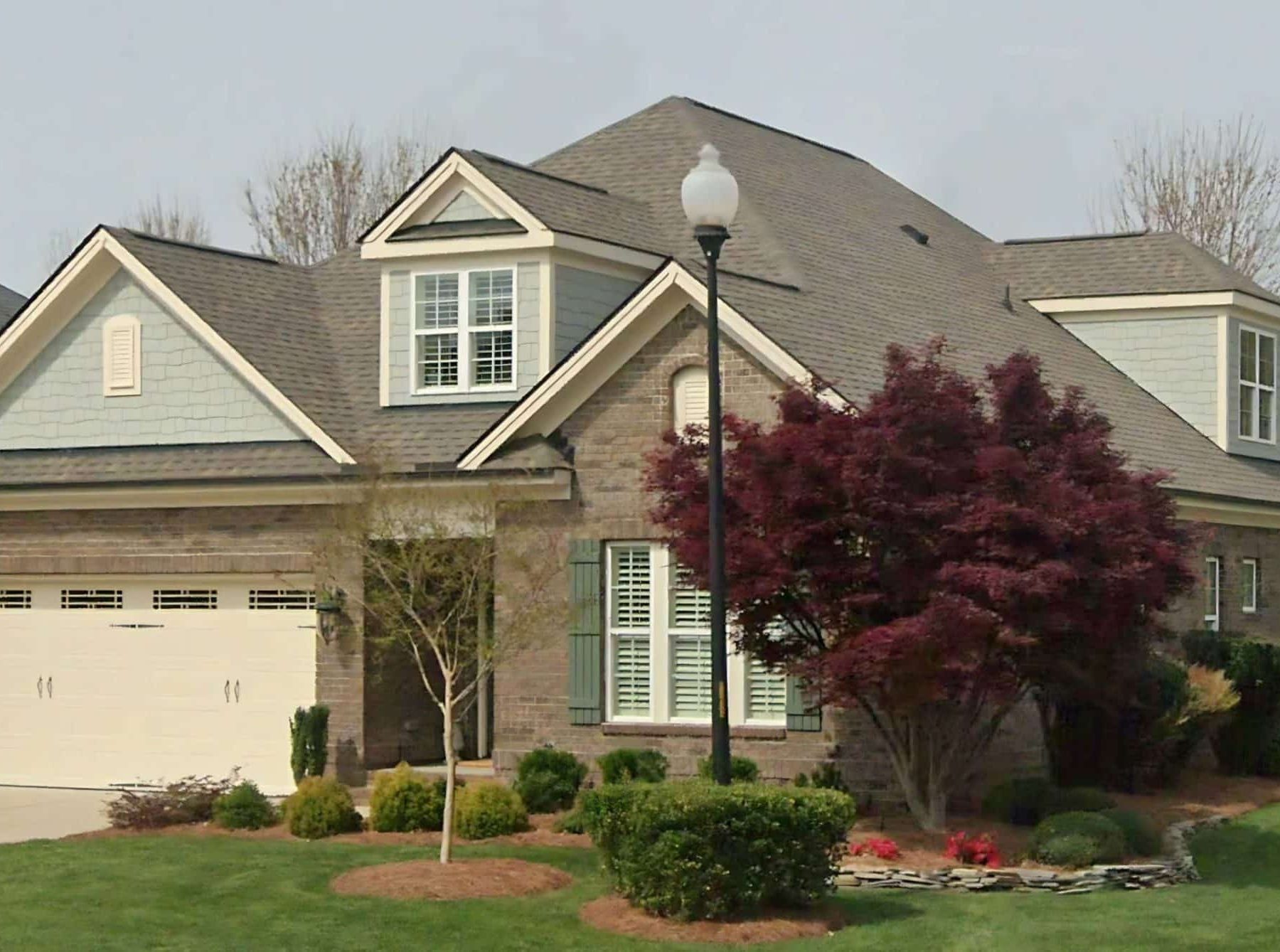 Spacious house Design with 4 Beds, Open Floor, & CAD Blueprint