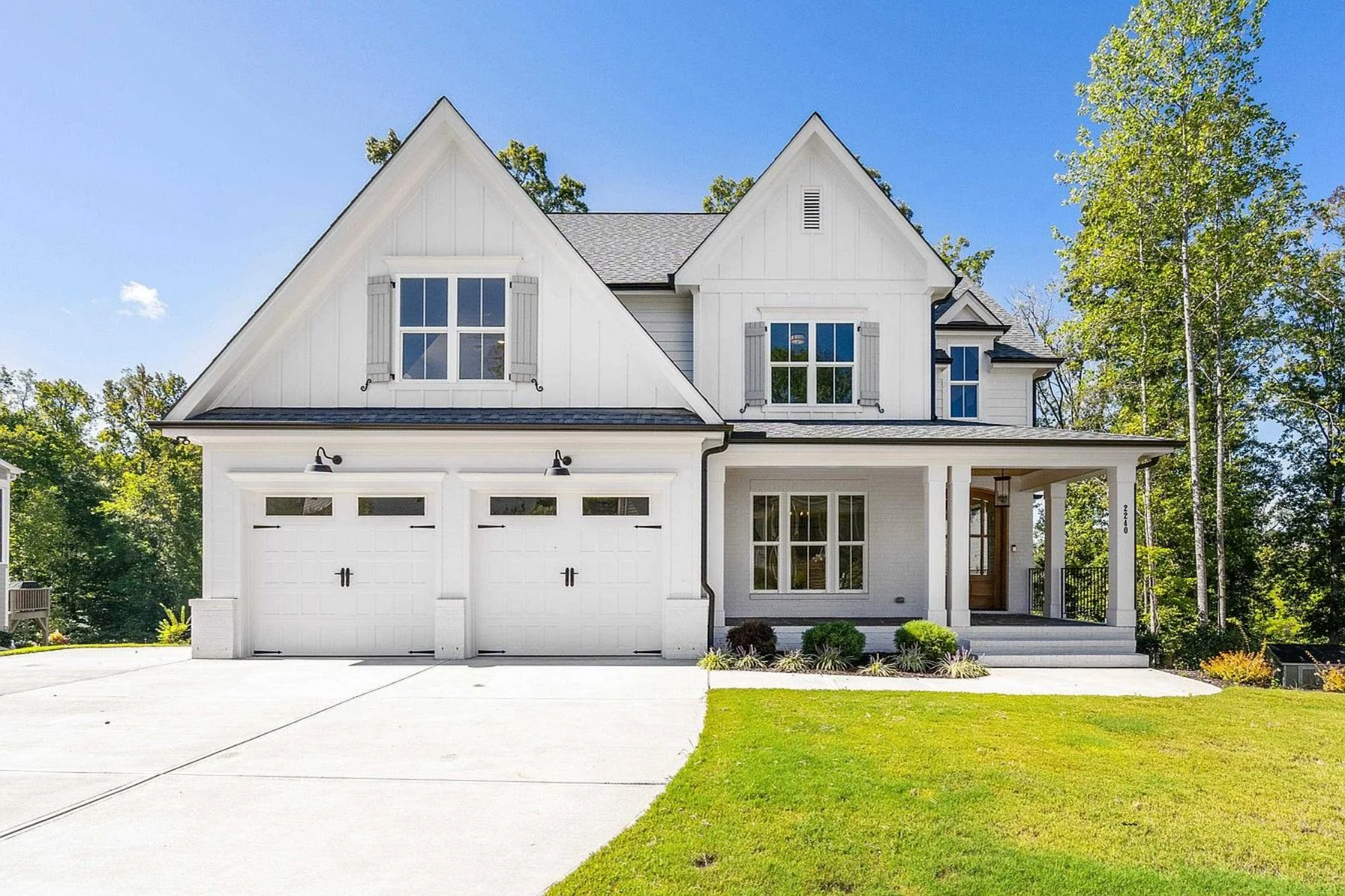 Spacious house Floor Plan with Blueprint & Modern Designs