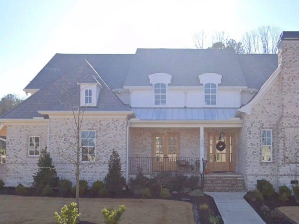Spacious house Plan with 4 Bedrooms: Floor Plan & Designs