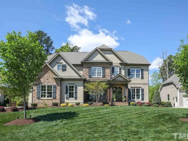 Spacious house Plan with Detailed CAD Floor Plan