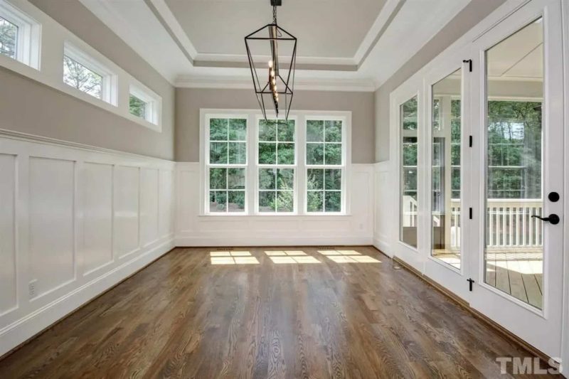 Spacious Traditional Craftsman house Plan with Detailed Blueprint