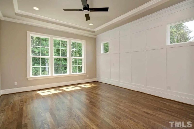 Spacious Traditional Craftsman house Plan with Detailed Blueprint