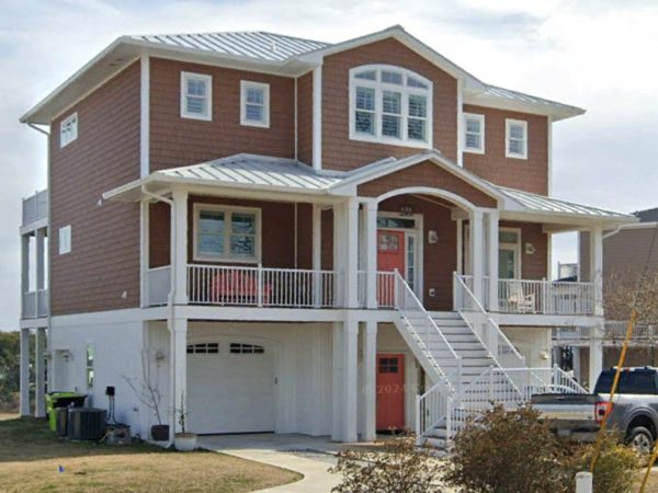 Stunning 2-Story house Plan with Coastal Designs & Blueprint