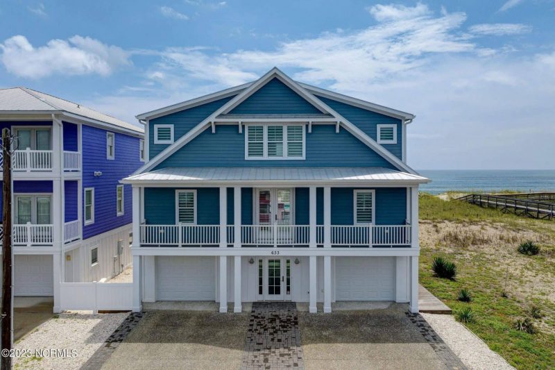 Stunning Coastal Beach house Plan with 3 Floors, 6 Beds, CAD