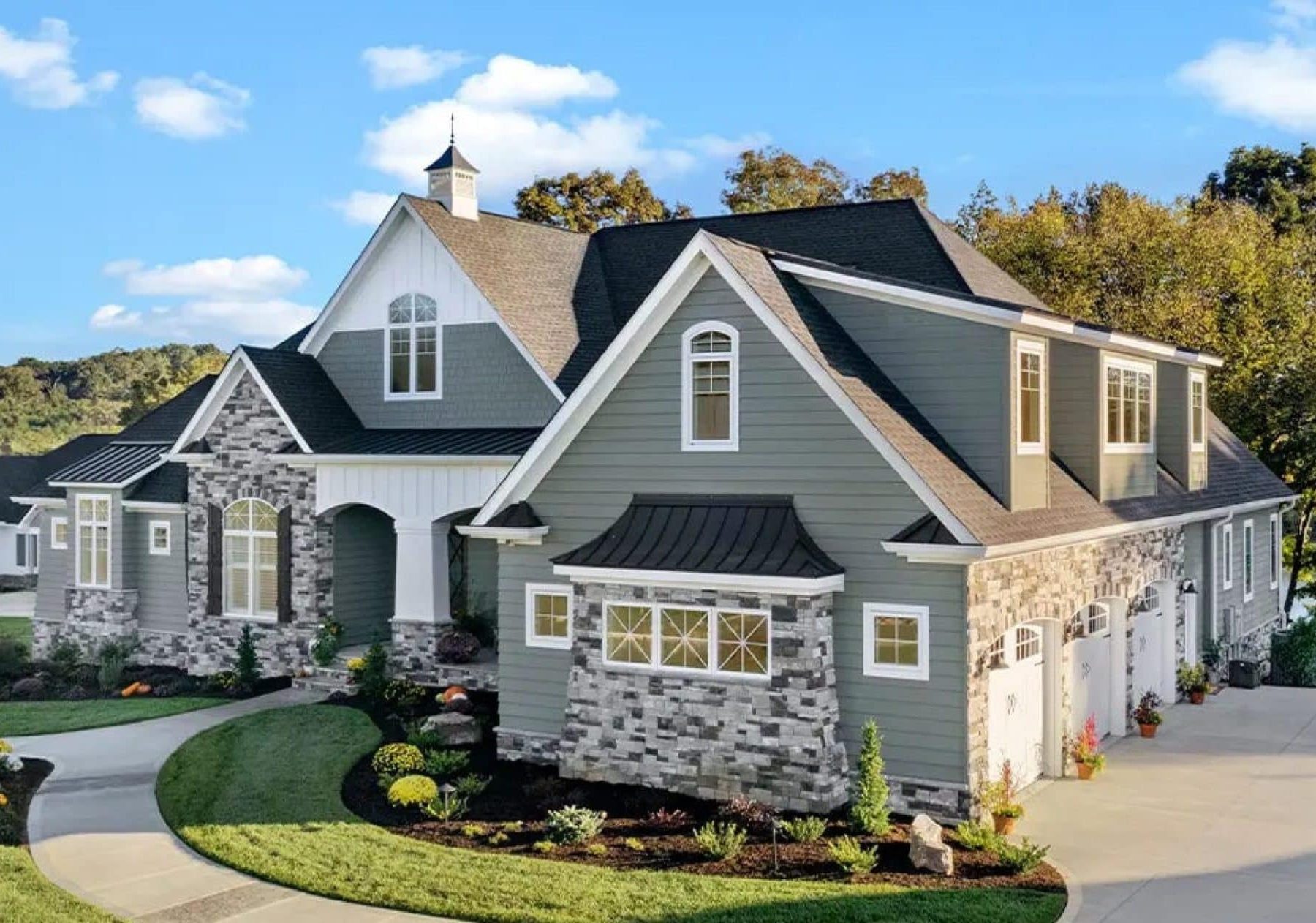 Stunning Craftsman house Plan with 5 Bedrooms and Full Blueprint