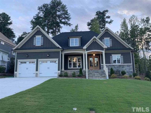 Stylish 2-Story house Plan with 4 Bedrooms and Open Floor Plan