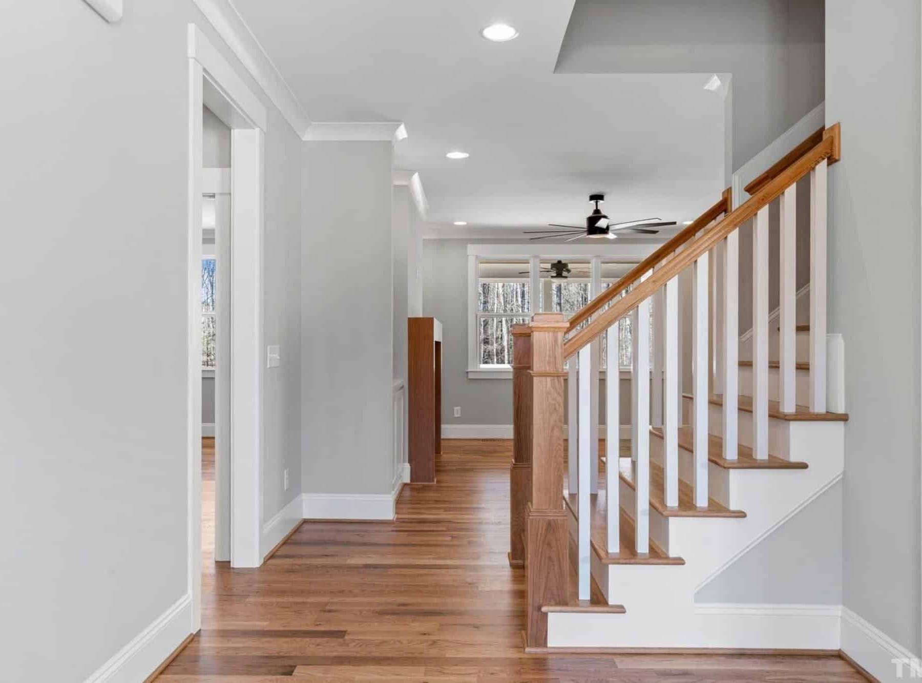 Traditional Craftsman house Plan with 2.5 Floors and Garage