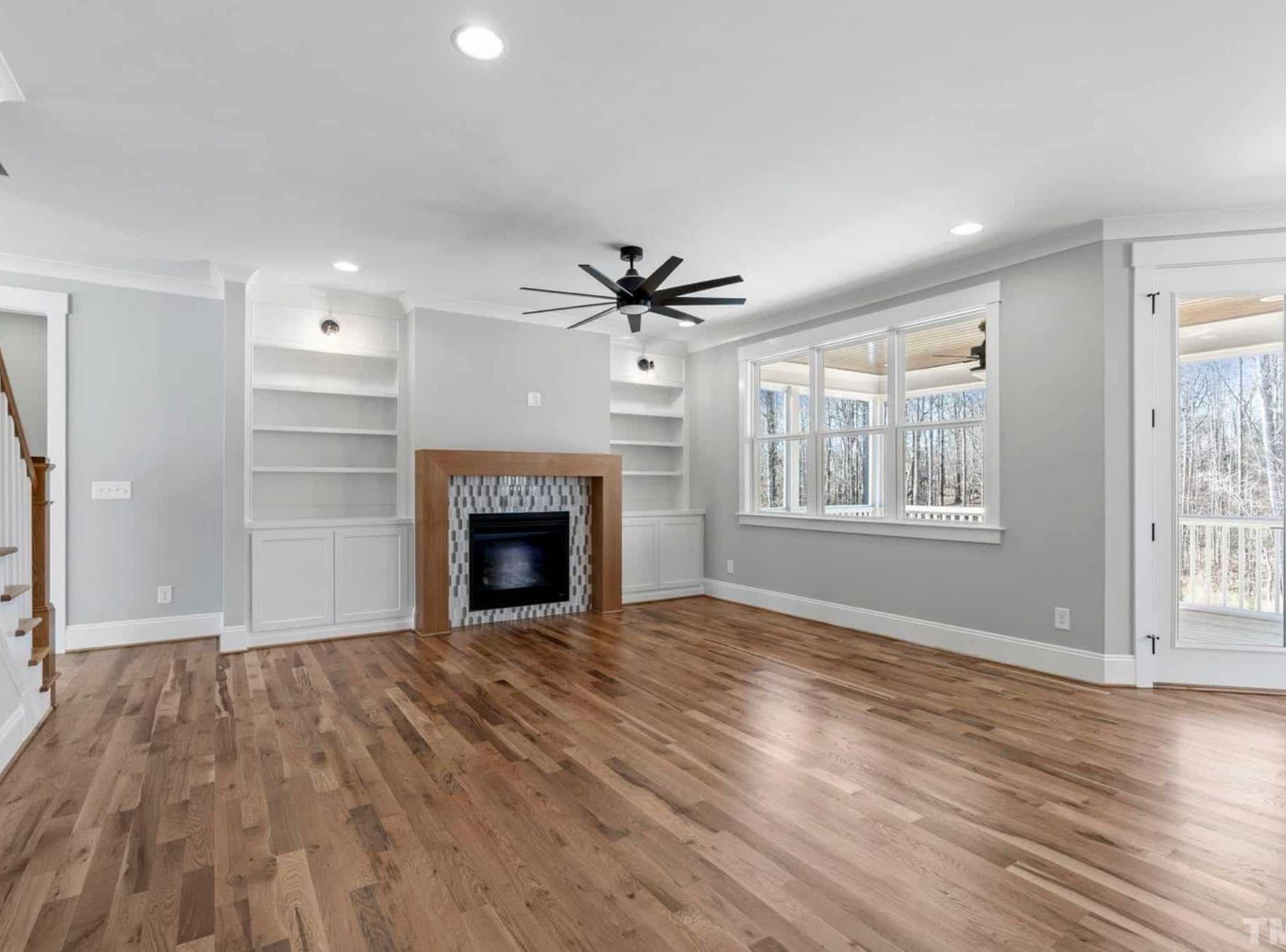 Traditional Craftsman house Plan with 2.5 Floors and Garage