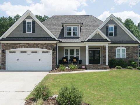 Traditional Craftsman house Plan with CAD Floor Designs