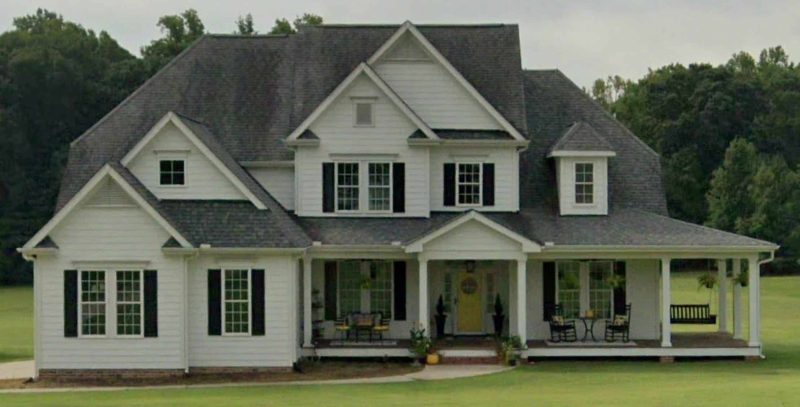 Traditional Farmhouse house Plan with Detailed CAD Designs