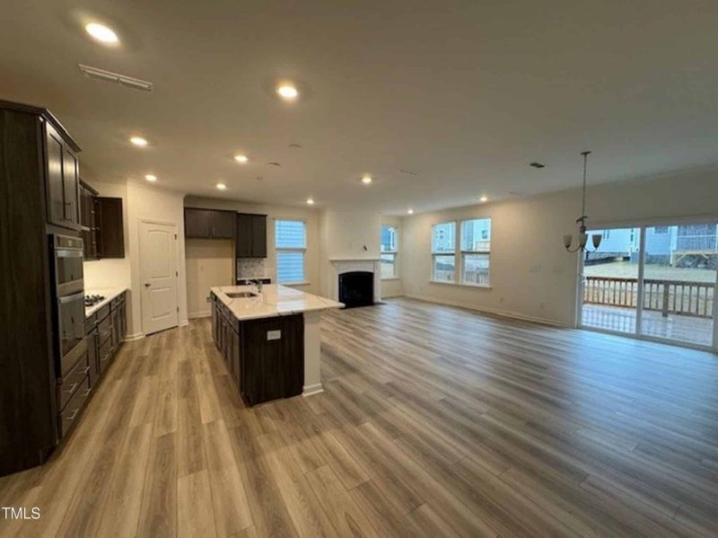 Traditional house Design with Blueprints and CAD Floor Plans