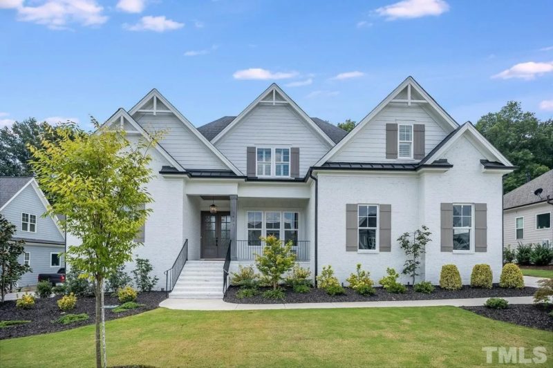 Traditional house Design with Floor Plans, CAD, and Blueprint