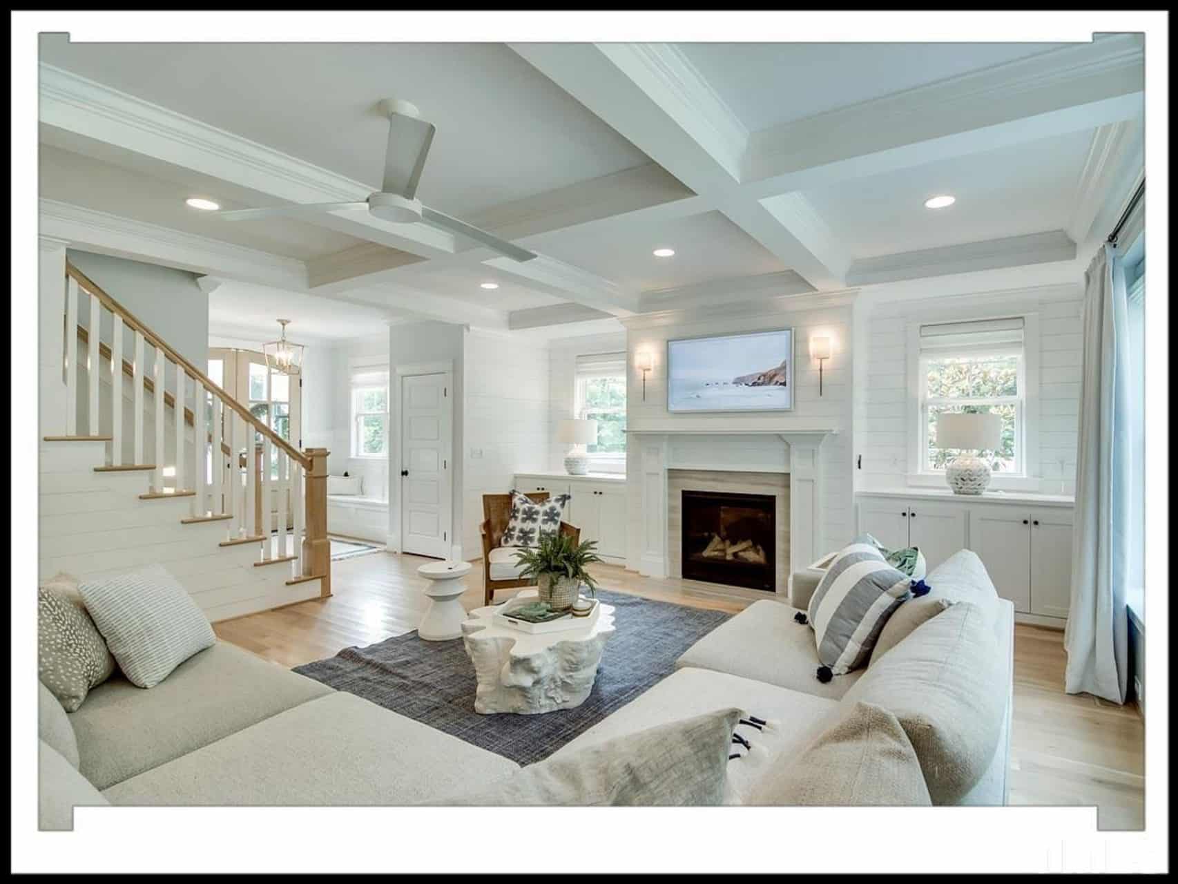 Traditional house Plan with 2.5 Stories,4 Beds,and CAD Blueprint