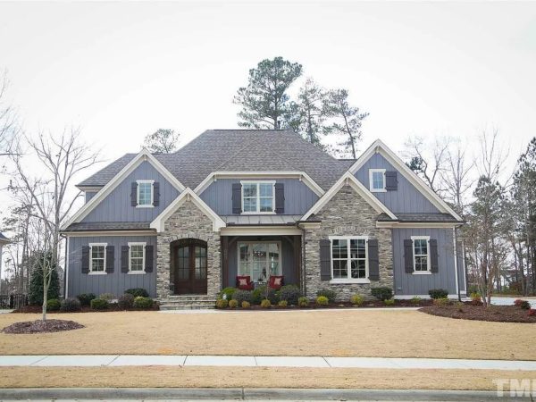 Traditional house Plan with CAD Designs and Detailed Blueprints