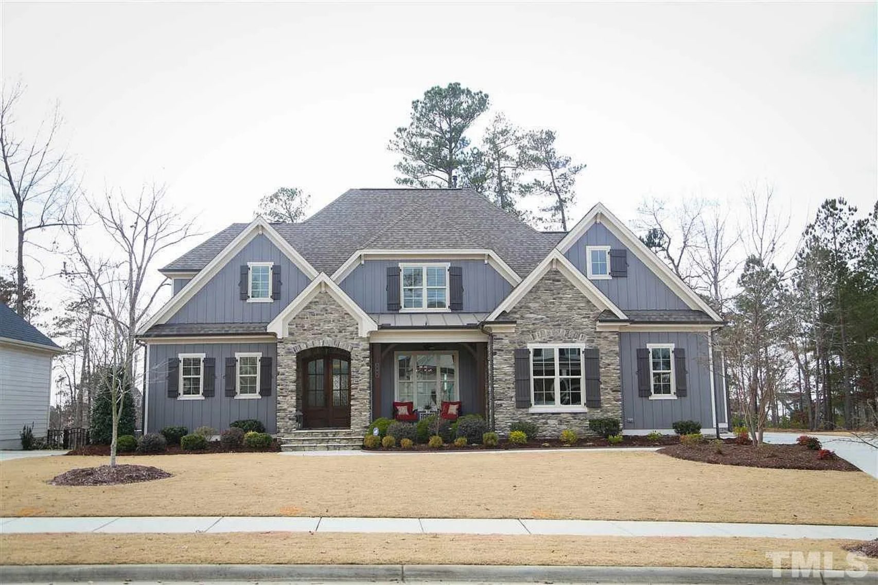 Traditional house Plan with CAD Designs and Detailed Blueprints