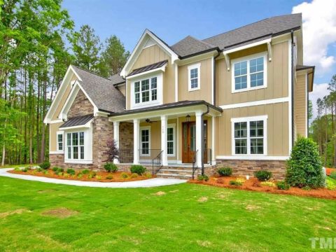 Traditional house Plan with CAD Designs and Spacious Layout