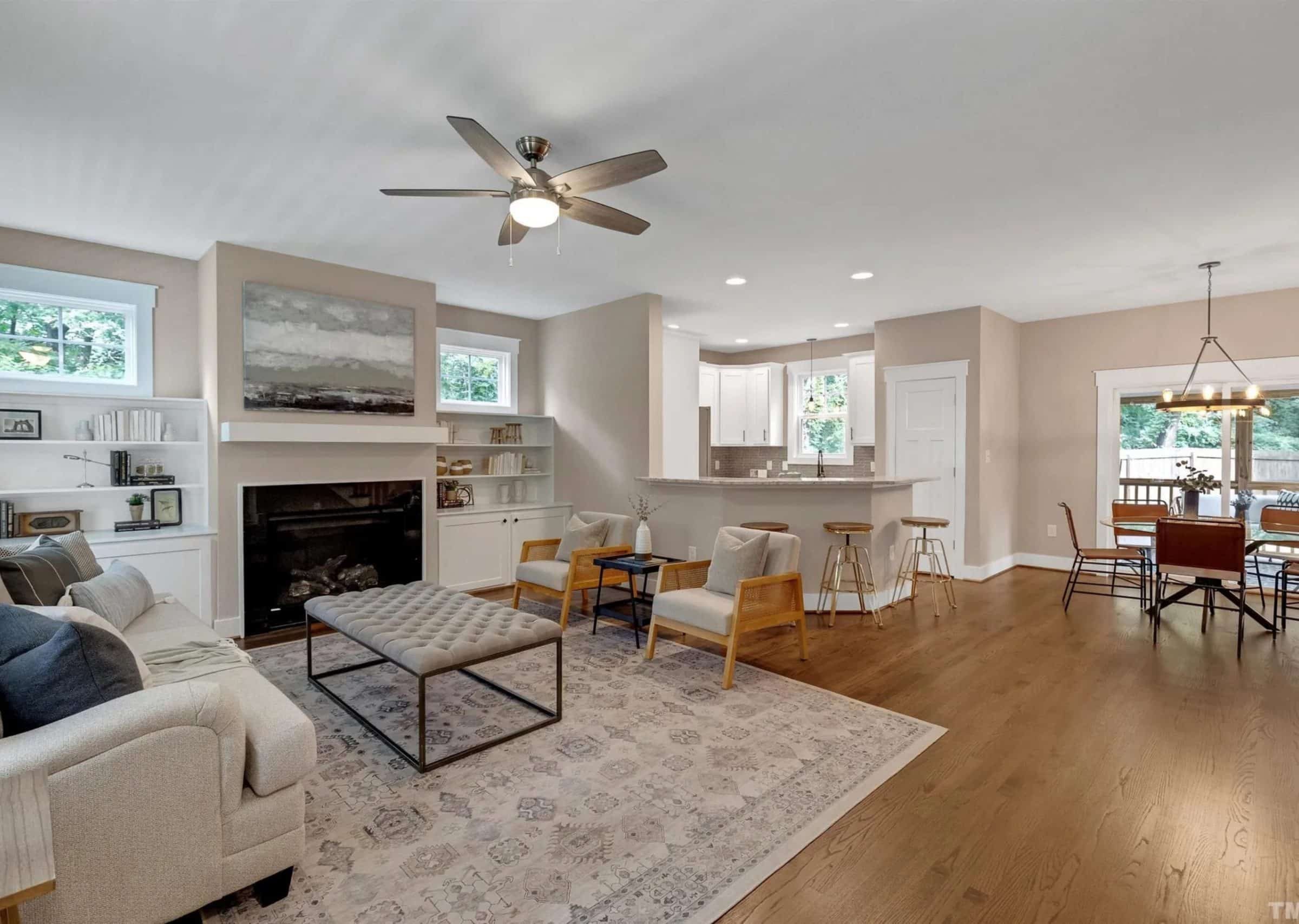 Craftsman house Floor Plan: Spacious Design & Quality Features