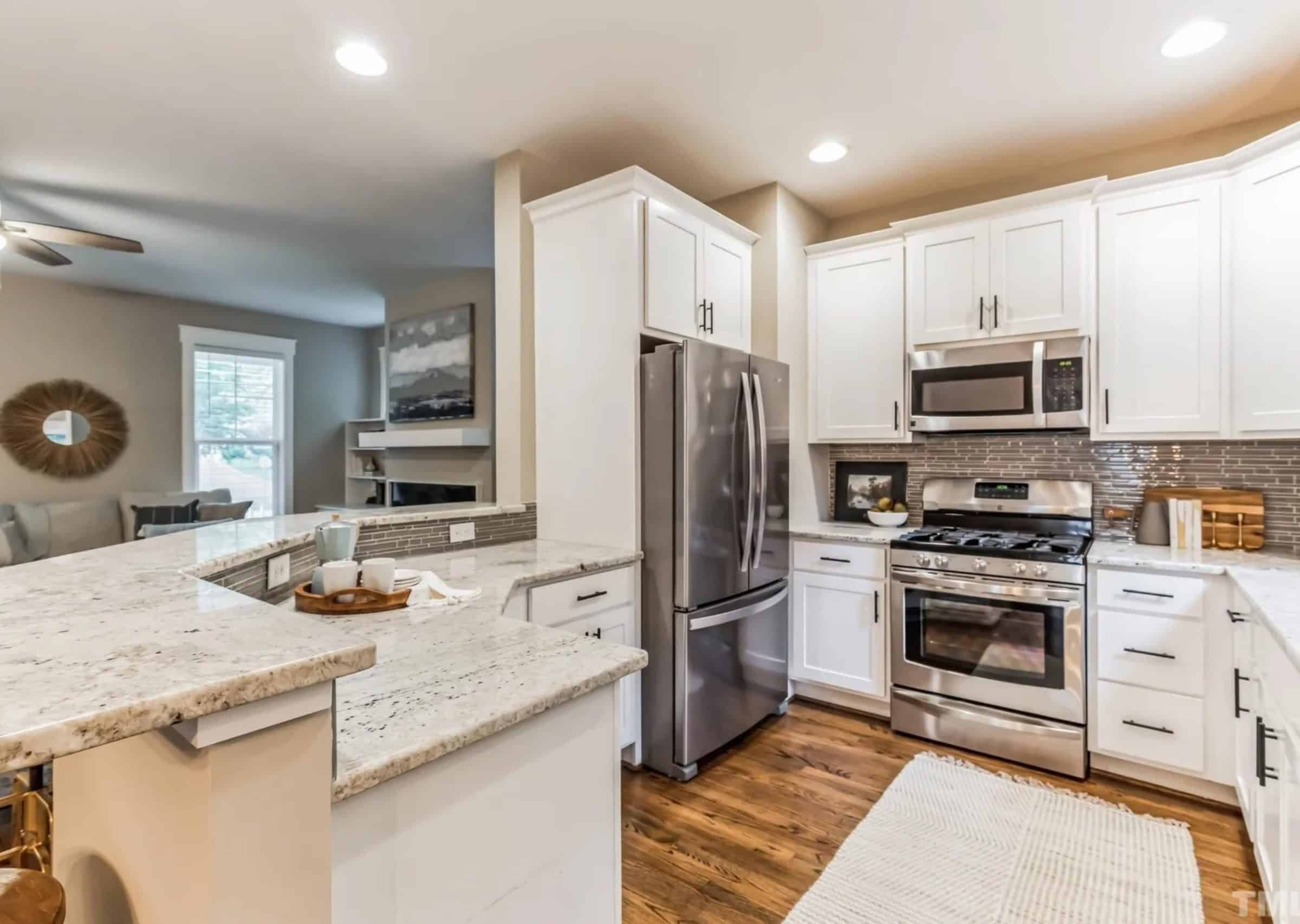 Craftsman house Floor Plan: Spacious Design & Quality Features