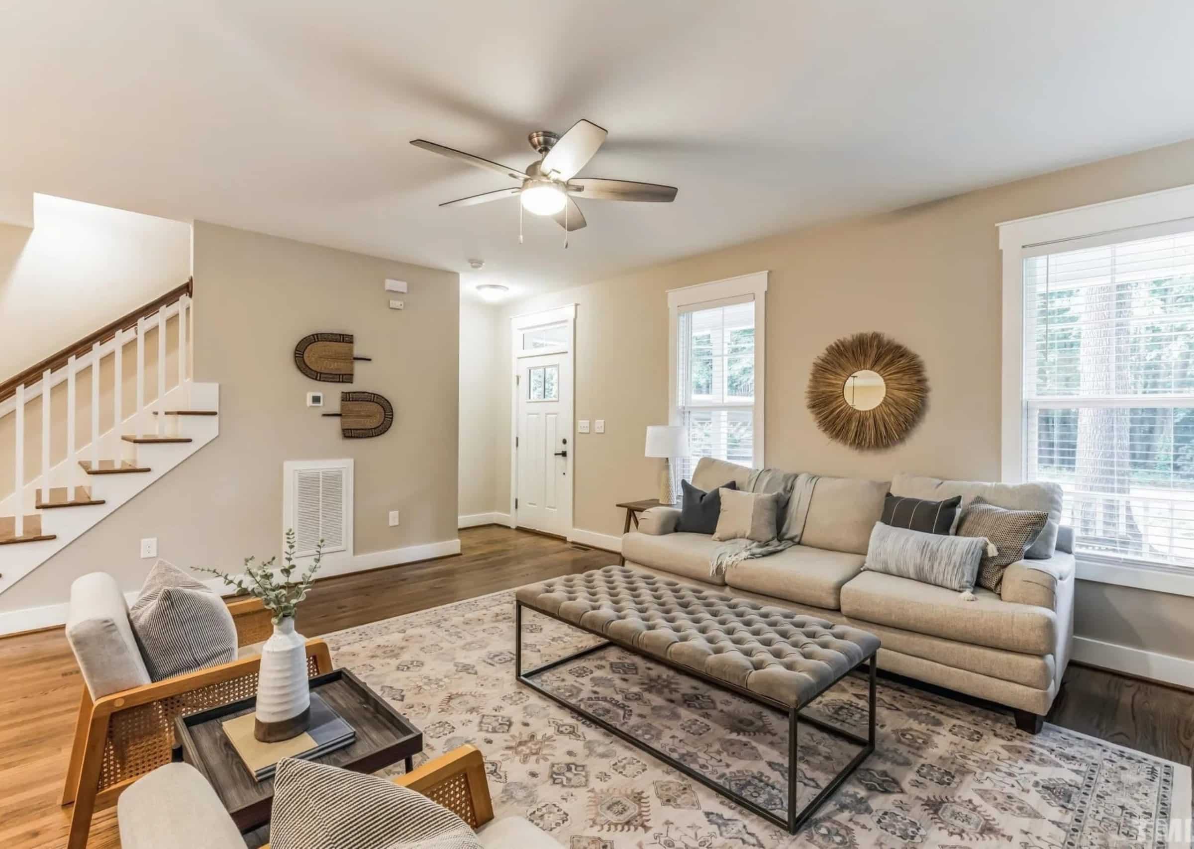 Craftsman house Floor Plan: Spacious Design & Quality Features