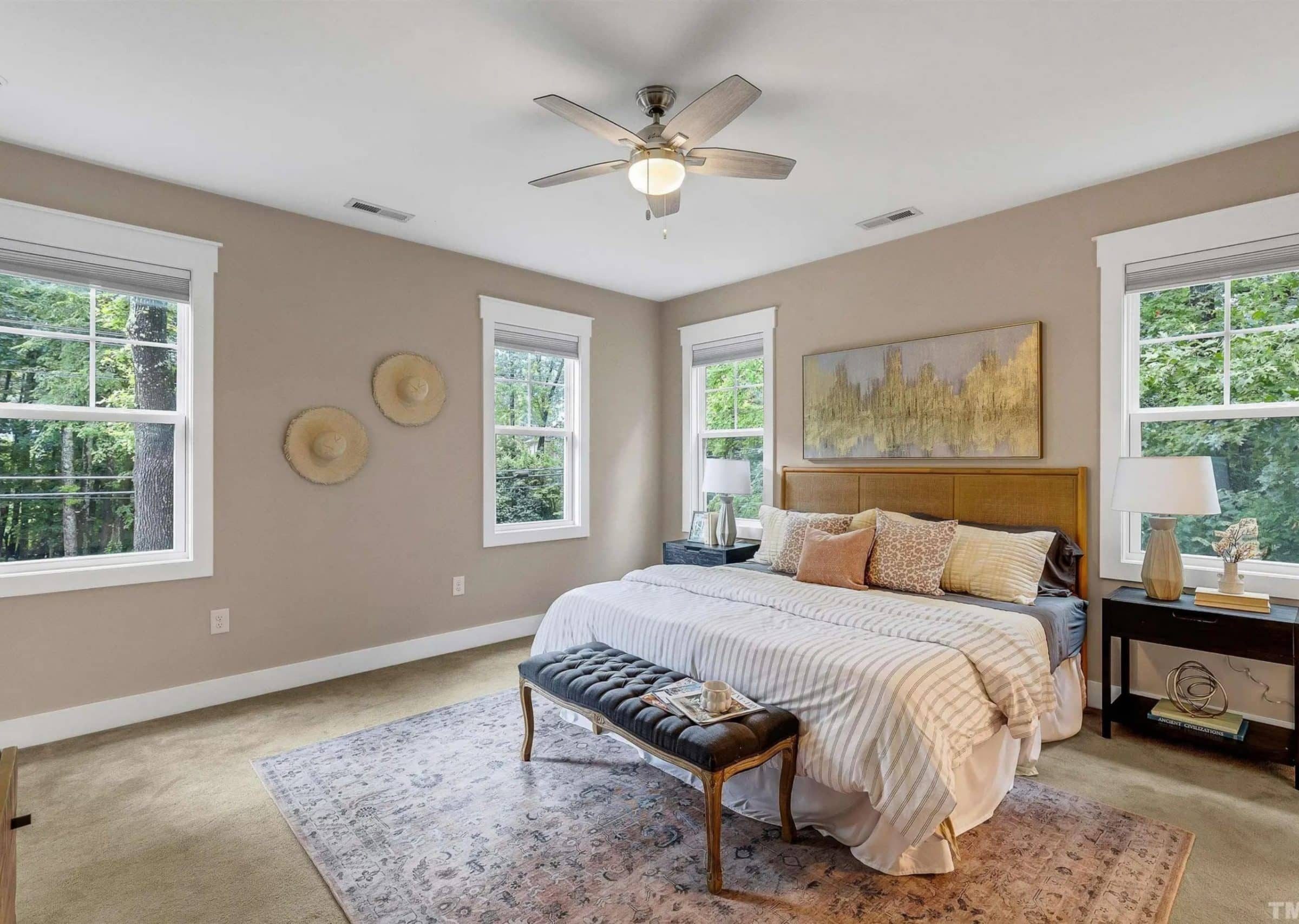 Craftsman house Floor Plan: Spacious Design & Quality Features